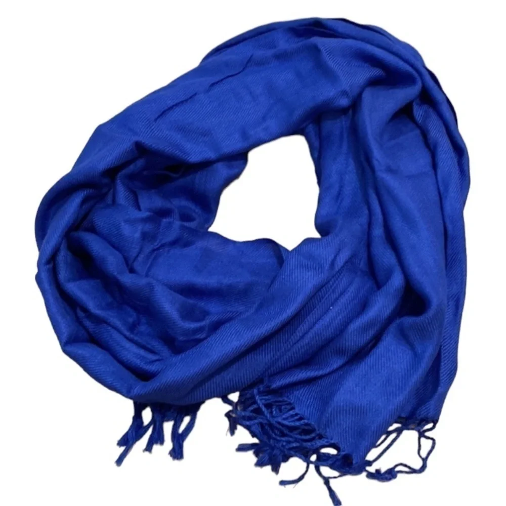 Pashmina Blue scarf 28”70” . New. No tags.